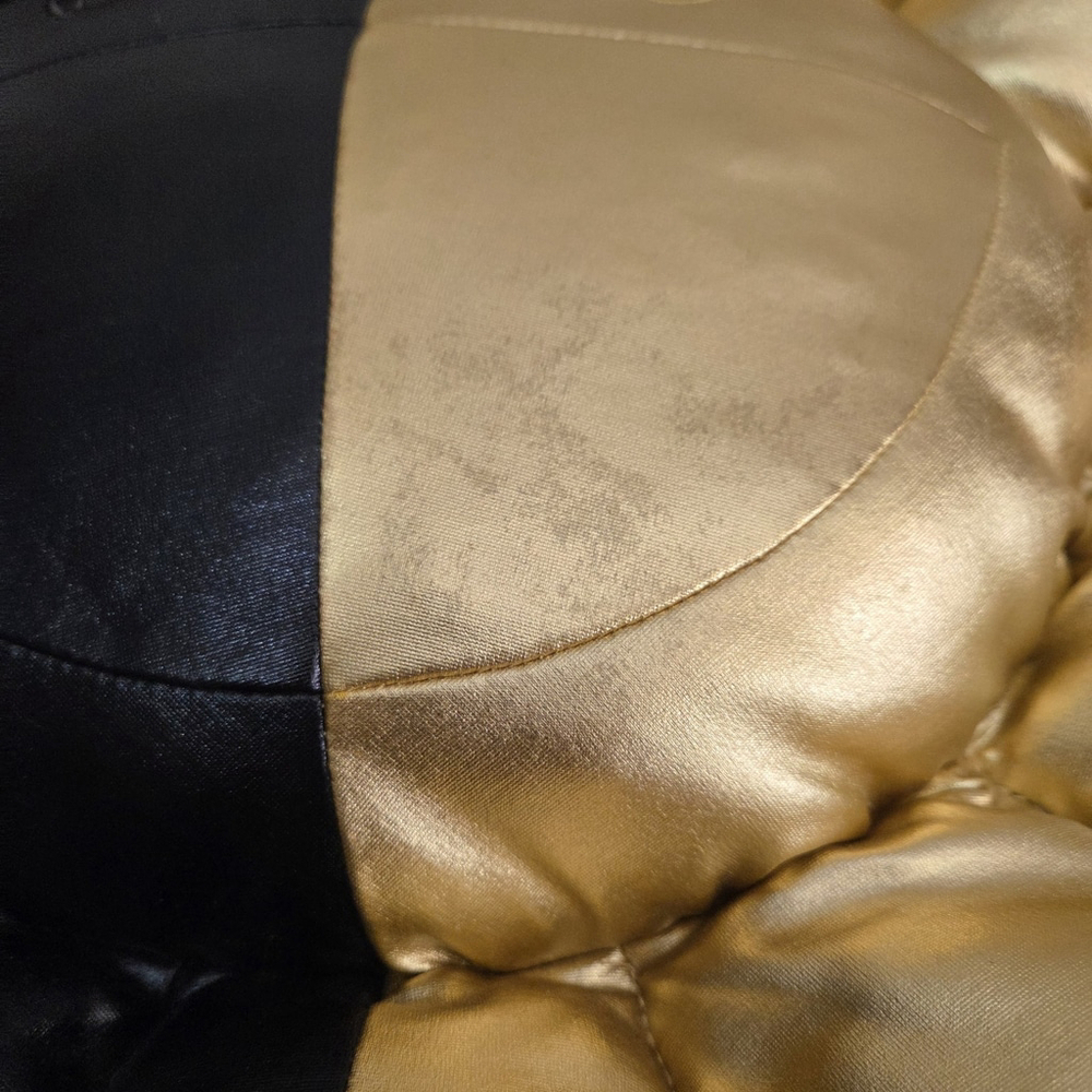 RARE Hikaru x Takashi Murakami Flower Cushion - Black and Gold - 60cm Pillow - Picture 5 of 9